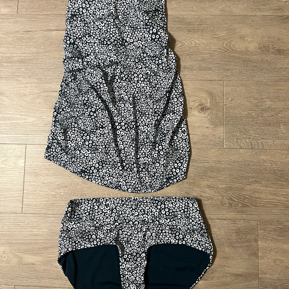 Senita Athletics Blue and White Patterned Maternity Tankini